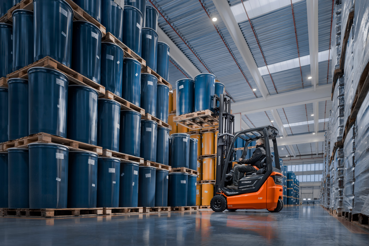 Toyota Traigo48_stacking-1